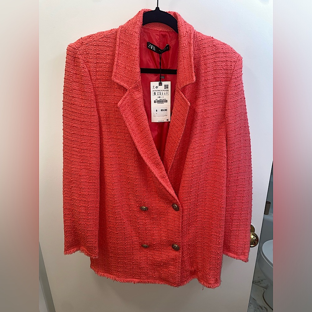 NWT Zara Coral Tweed Oversized Blazer with gold/brass detail buttons